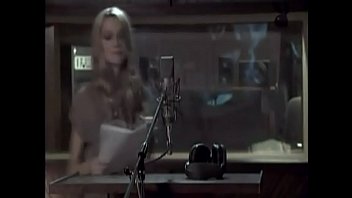 Preview 1 of German Blonde Son - Labios Calientes - Capitulo 3
