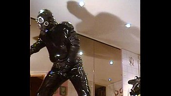 Preview 4 of Ryan Corner Xxx Movies - Roxina2003EncasedRubberAndGasmask110203XXXL.MPG
