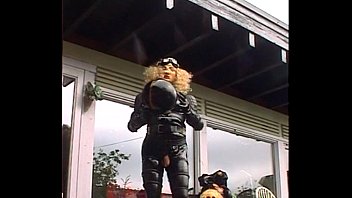 Preview 2 of Cumshot Ass Hole - Roxina2004SuperBondagGurl100604XXXL.MPG
