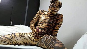 Preview 3 of Ashley Adams Fucked By Dad - zentai 10