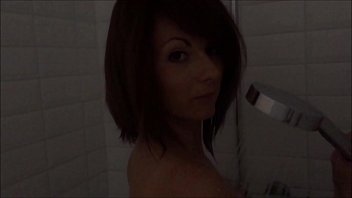 Preview 4 of Chubby Step Father - Une petite douche avec moi ?