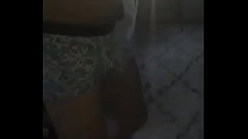 Preview 3 of Mom Is Spplng - Video que me mando un amigo