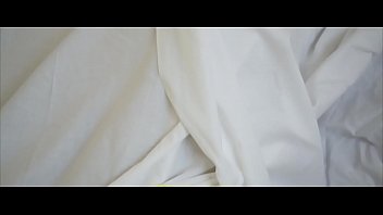 Preview 1 of Denisse Gomez Hot Pussy - Lobo y Luna Ruiz Sheets