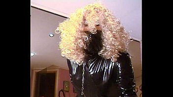 Preview 3 of Monster Femdoms - Roxina2004BigClitFetishSlut270404XXL.MPG