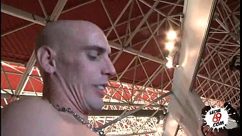 Preview 2 of Dade Xxx Sex Me - Chupandola en p&uacute_blico - Big blowjob in public