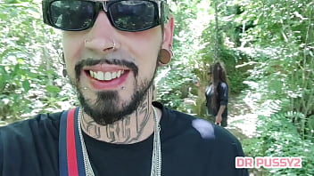 Preview 1 of Sins Life Johnny Sins Kissa Sins - LARA CROFT AFRICANA FAZ SEXO SELVAGEM NO MEIO DA SAVANA E DERRAMA O LEITE TODO NOS SEUS GRANDES PEITOS ARREPIADOS DE TES&Atilde_O