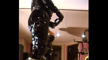 Preview 1 of Long Fat Cock Anal - Roxina2002RubberOxFullGear220102XXXL.MPG