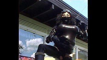 Preview 2 of Jonk Wink - Roxina2004MaskedLatexGurlOut140704XXXL.MPG