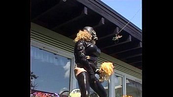 Preview 1 of Jonk Wink - Roxina2004MaskedLatexGurlOut140704XXXL.MPG