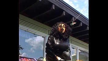 Preview 4 of Jonk Wink - Roxina2004MaskedLatexGurlOut140704XXXL.MPG