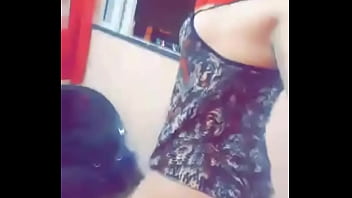 Preview 1 of Melalody - Rainha do leitinho rafaela belucci sensualizando sexy