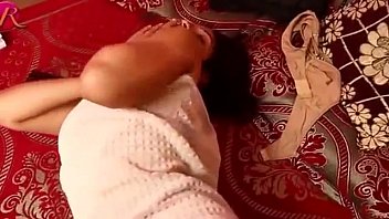 Preview 4 of Tarzan Sex Download - Sexy girl nipple slip
