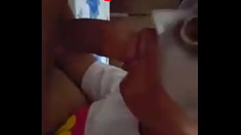 Preview 2 of Seachbare Boob - Mamando um macho amigo.