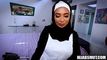 Preview 1 of Pata Sele - Muslim maid fucked from behind