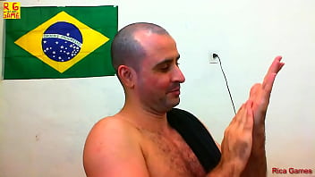 Preview 1 of Irjvfzvai - cabe&ccedil_a amassada dando bicuda gostoso