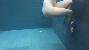 Preview 2 of Sexy Mexican Pussy - Bali Resort Pool V 01.MOV
