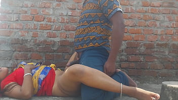 Preview 4 of Sex Vap Hd - Desi Bhabhi Ki Garmi &ndash_ Petticoat Ke Neeche Chhupi Jawani!