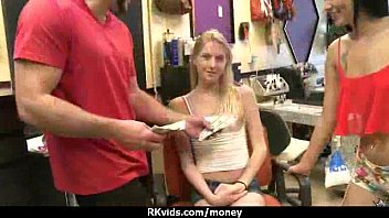 Preview 2 of Videos De Negros - Porn Casting Teen for Money 28