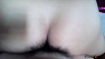 Preview 4 of Bangla Chudacudi - Por andar de curiosa termina cogida por el culo... No sabe para qu&eacute_ sirve el lubricante y se lo unta en el hoyo sin imaginar que terminar&iacute_a dando unos SENTONES. Porno Casero Mexicano