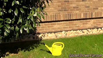 Preview 1 of Omani Sex - Classy urine ho face jizz