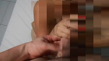 Preview 2 of Twins Share A Girl Dildo - comedor fasendo esposa cornod chupar e beijar o marido at&eacute_ gozar