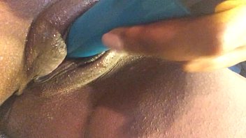 Preview 4 of Shemalle Bundas Gigantes - Hot Ebony Slut Jessica Grabbit fucks herself with dildo
