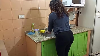 Preview 1 of Hd Full Hairy Mom - Cada vez que me visita mi vecina terminamos as&iacute_