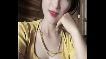 Preview 2 of Free Suzi Anne Downloads - Girl Viet music Sexy