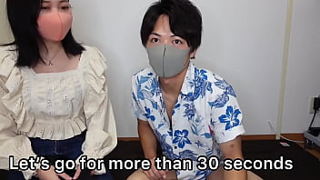 Preview 1 of Tid Pussy - M男彼氏が喜ぶから射精管理してあげようとしたのに！堪らない気持ち良さに悶絶し思わず大量ザーメン噴射　電動オナホ　遠隔　亀頭責め　巨根　美人　かわいい　投稿　個人撮影　素人　日本人　えむゆみ　カップル