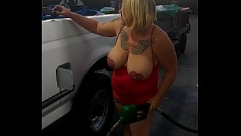 Preview 2 of Dp Partouze - Bbw flashing at fuel pump on Vimeo.MP4