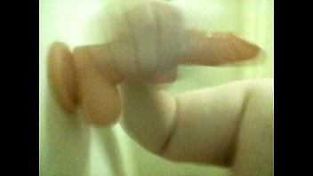 Preview 2 of Marido Celular - Fat faggot deepthroats dildo in shower