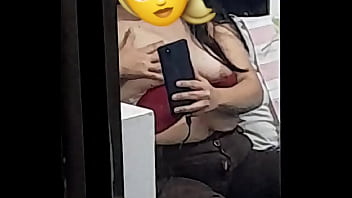 Preview 4 of Girly Spreads Legs - Chateando con el novio
