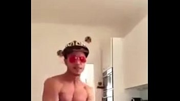 Preview 2 of Woman Kapoor - S&uacute_per sexy Dance