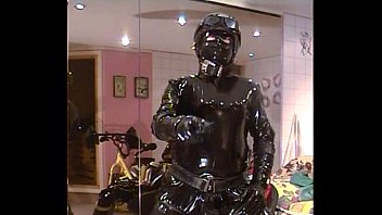 Preview 3 of Anna Bell Hard Core Porno - Roxina2003KinkyShinyRubberGuys150303XXXL.MPG