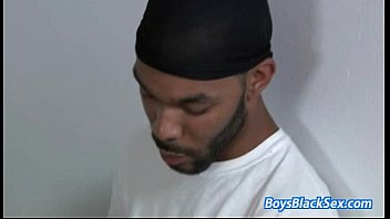 Preview 3 of Uncut Penis Bbw Porn - Black Muscled Dude Fuck Gay White Twing Deep 07