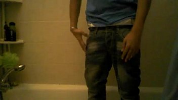 Preview 1 of Xxxxxxamrican - wet sagger boy