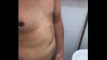 Preview 3 of Taking In - Banho bom e uma gozada