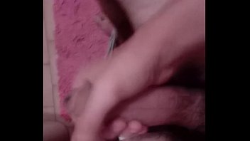 Preview 2 of Xxx Plosion - Rapaz portugues batendo na sua punheta de 20cm