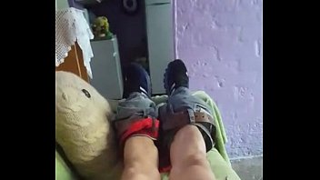 Preview 3 of Danny Vs Aj - Chacalito flaquito se hace una rica pu&ntilde_eta y avienta rica leche