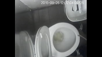 Preview 2 of Indian Rial Phone Sex Vedio - Spy Cam,  Dennis Tutu Kyeremeh taking a Piss..!.