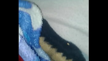 Preview 1 of Kmoza Me - manoseando a mi comadre