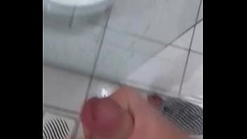Preview 2 of Puking Sex Video - novinho dotado gozando gostoso