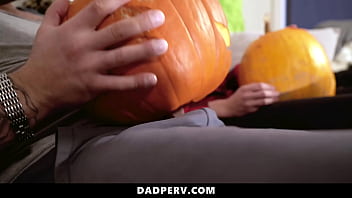 Preview 1 of Disire Luzinda Sex Step - Playing with Pumpkins Felt Never This Good - Dadperv