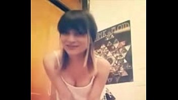 Preview 1 of Latiya - Nena madly bailando sexy