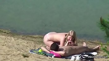 Preview 2 of Ametuer Hot - Junges Paar fickt am Strand von Timmendorf und wird gefilmt