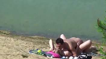 Preview 4 of Ametuer Hot - Junges Paar fickt am Strand von Timmendorf und wird gefilmt