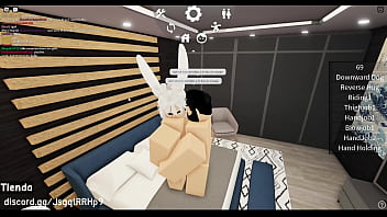 Preview 2 of Brezzar Sex Hindi Dublin - Una chica random se deja follar por robux,  result&oacute_ ser toda una pervertida!