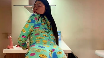 Preview 1 of Oral Gril - I&#039_m horny and I masturbate in the kitchen of my stepbrother&#039_s house,  when he and his wife go out shopping I fuck my pussy with a fake cock until I have multiple orgasms on his kitchen counter