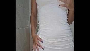Preview 1 of Mia Kali Sex - Me toco todo mi cuerpo cachondo en la ducha y me masturbo antes de ba&ntilde_arme