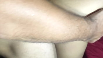 Preview 2 of Xxx In Con - Mulher Casada dando a buceta pro amigo do marido
